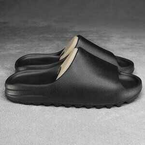 YEEZY SLIDE YZY YS-01 BLACK SIZE 10
